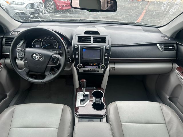 2014 Toyota Camry XLE V6