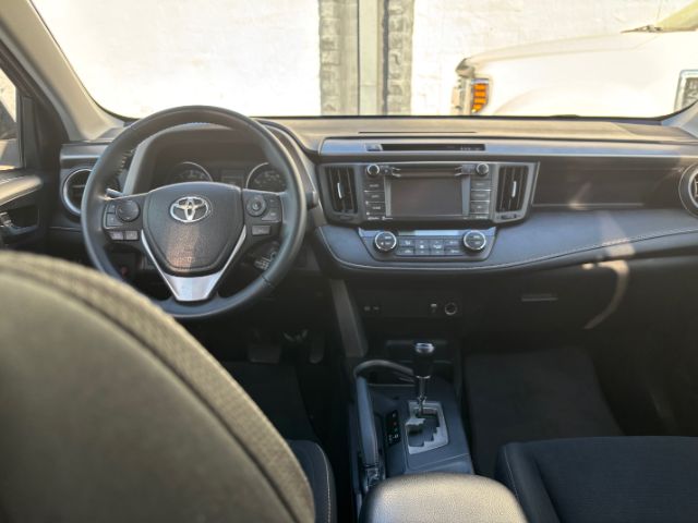 2017 Toyota RAV4 XLE FWD