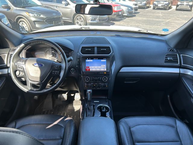 2017 Ford Explorer XLT FWD