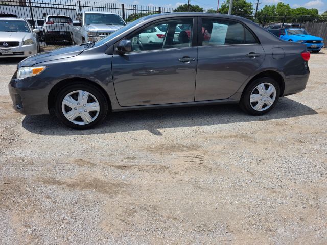 2013 Toyota Corolla L 4-Speed AT