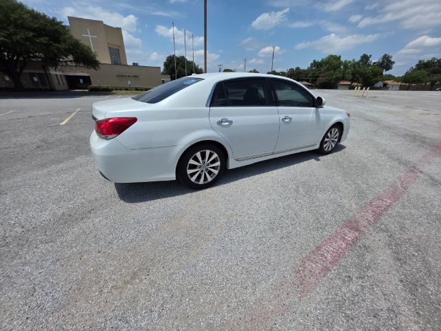 2011 Toyota Avalon Base