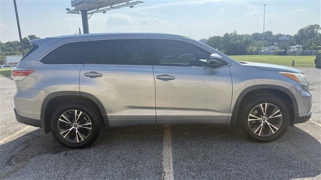 2016 Toyota Highlander XLE AWD V6