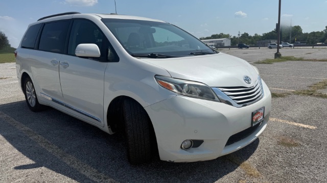 2015 Toyota Sienna Limited FWD 7-Passsenger V6