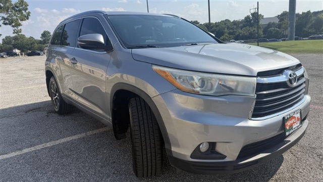2016 Toyota Highlander XLE AWD V6