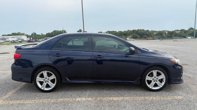 2013 Toyota Corolla S 5-Speed MT