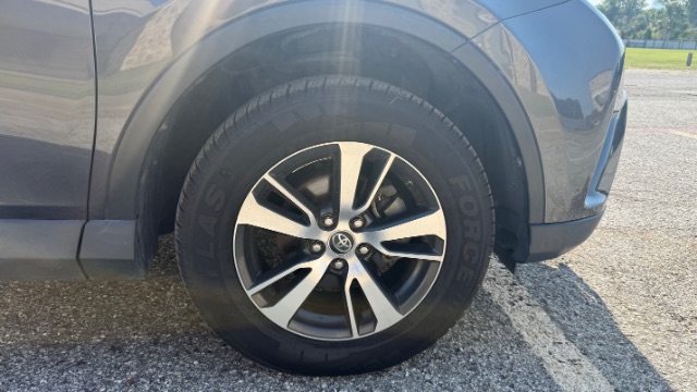 2017 Toyota RAV4 XLE FWD