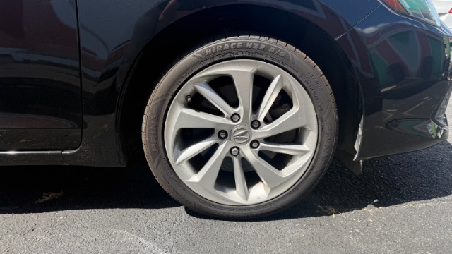 2016 Acura ILX 8-Spd AT w/ Premium Package