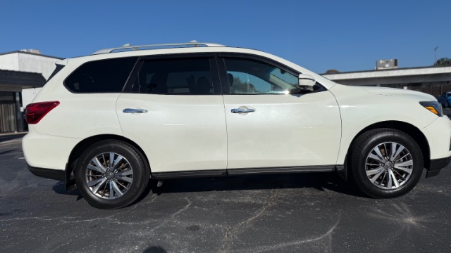 2018 Nissan Pathfinder SL 2WD