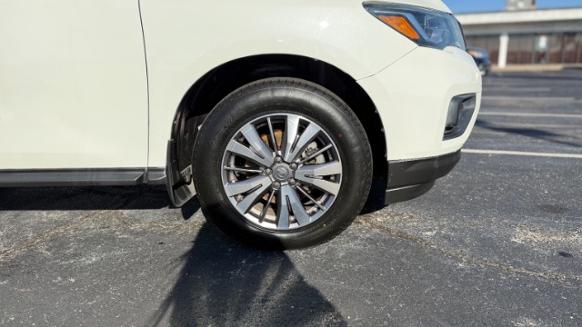 2018 Nissan Pathfinder SL 2WD