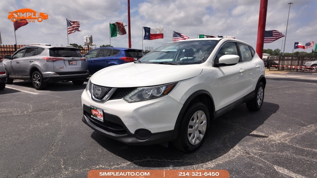 2018 Nissan Rogue Sport S AWD's photo