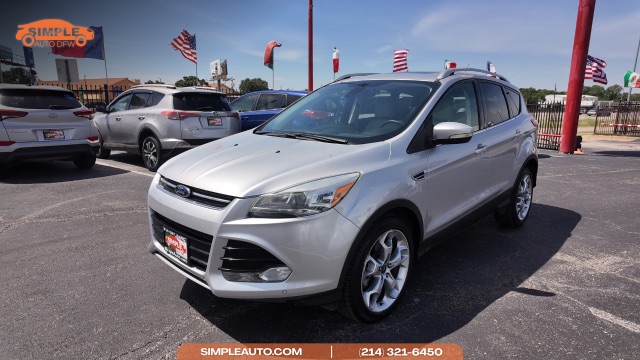 2016 Ford Escape Titanium's photo